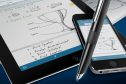 書いた文字をそのまま電子化できるスマートペン Livescribe